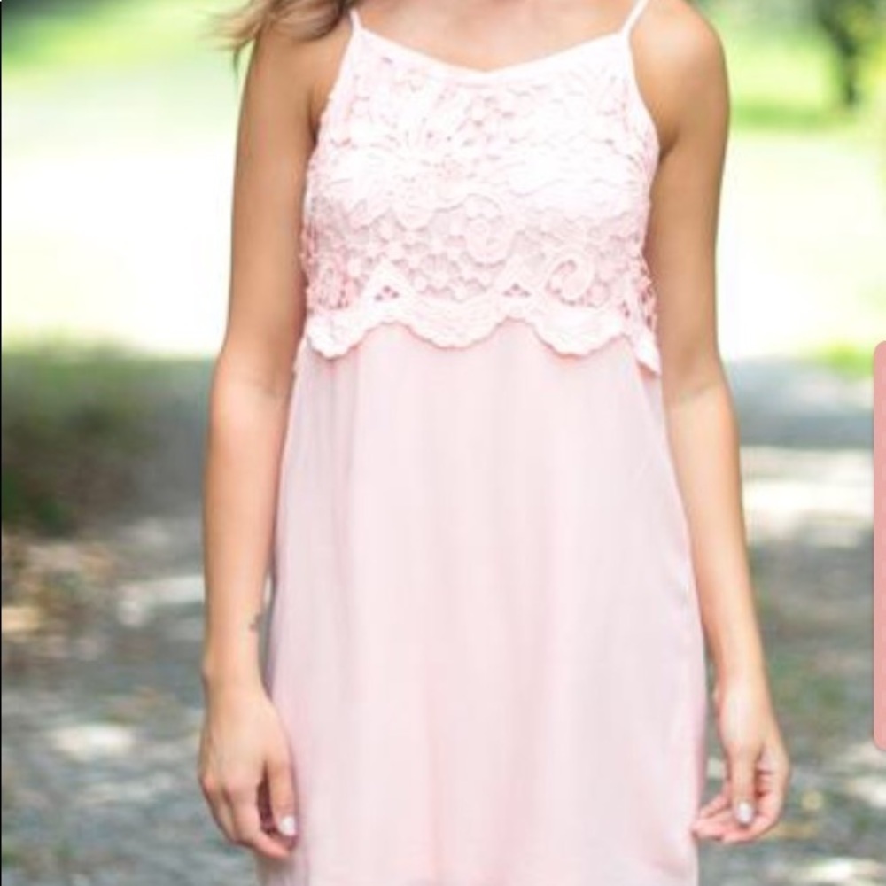Andree by Unit | Coral Dress w/Crotchet Detail | M